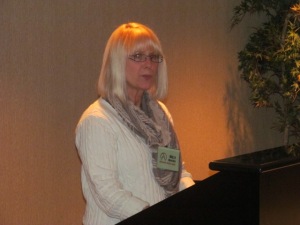 Author Holly Newstein Hautala giving Anthocon's Keynote address.