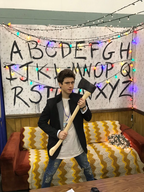 Chester Rushing (Stranger Things).