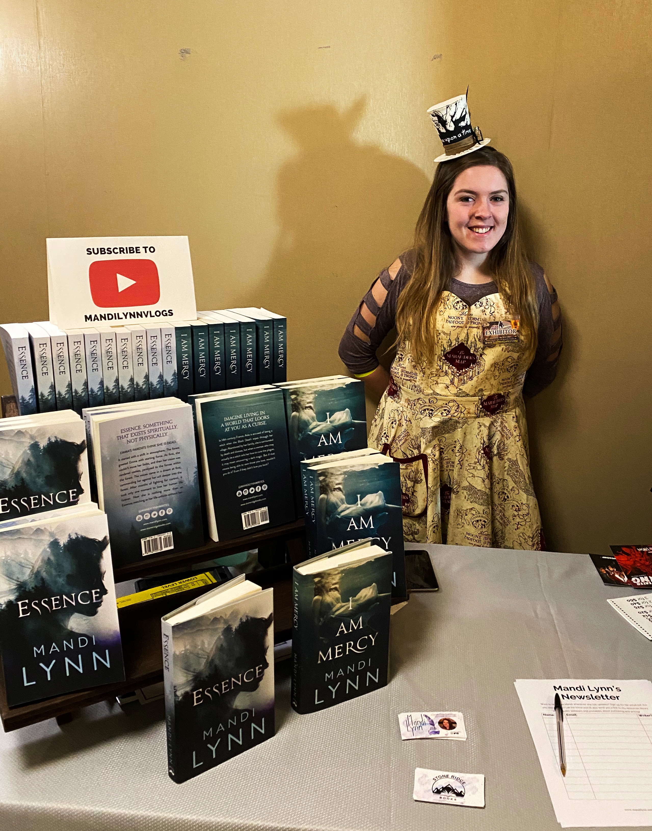 Author Mandi Lynn.